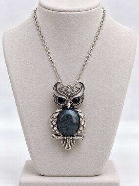 Indian Agate Owl Pendant Necklace